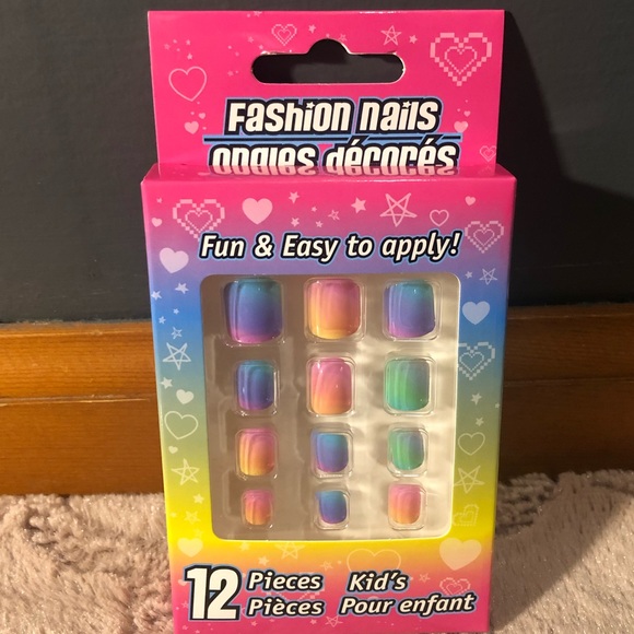 💅🏻MAKE OFFER💅🏻Kid’s Fashion Pre-glued NAILS! - Picture 5 of 7
